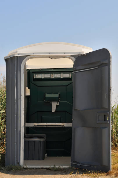 Portable Toilet Options We Offer in Capac, MI
